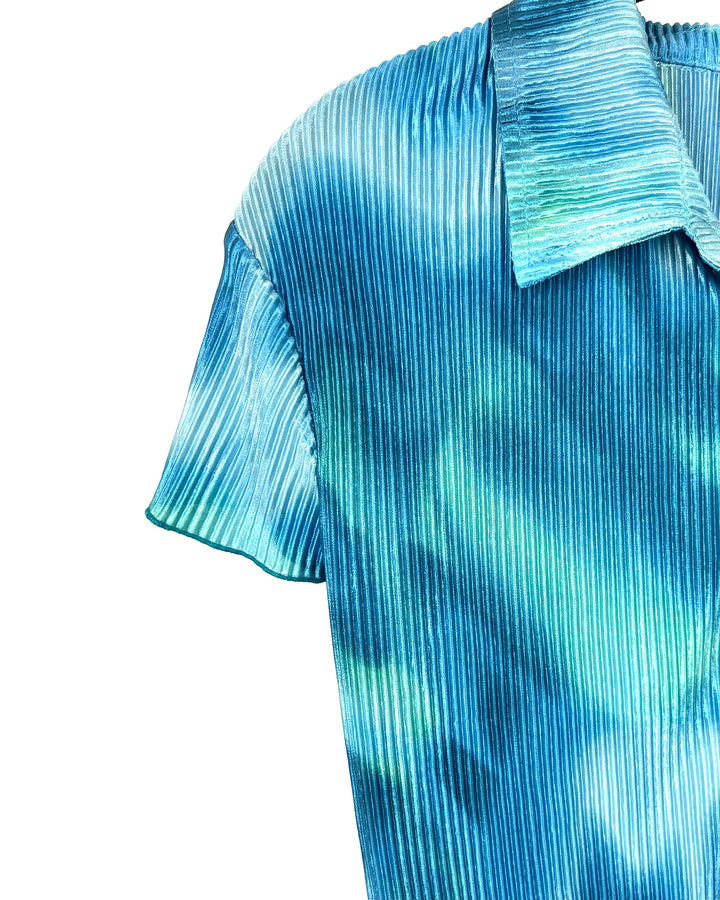Blue Short Sleeve Plissé Button-Up Top - Size 2/4