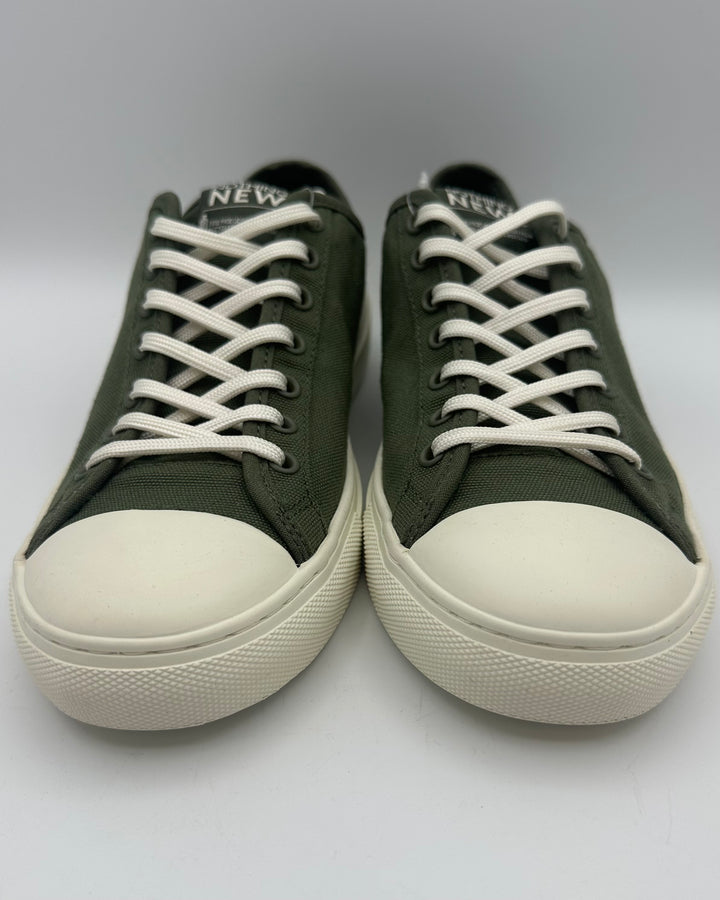 Green Canvas Sneaker - Size 7.5