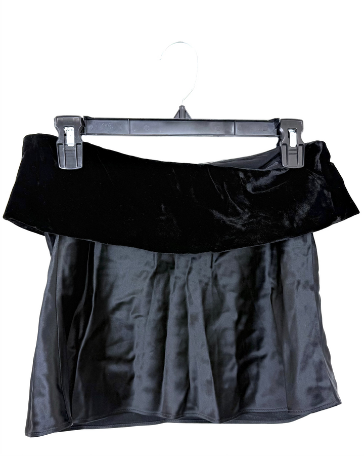 Black Velvet-Like Trim Strapless Top - Size 4/6