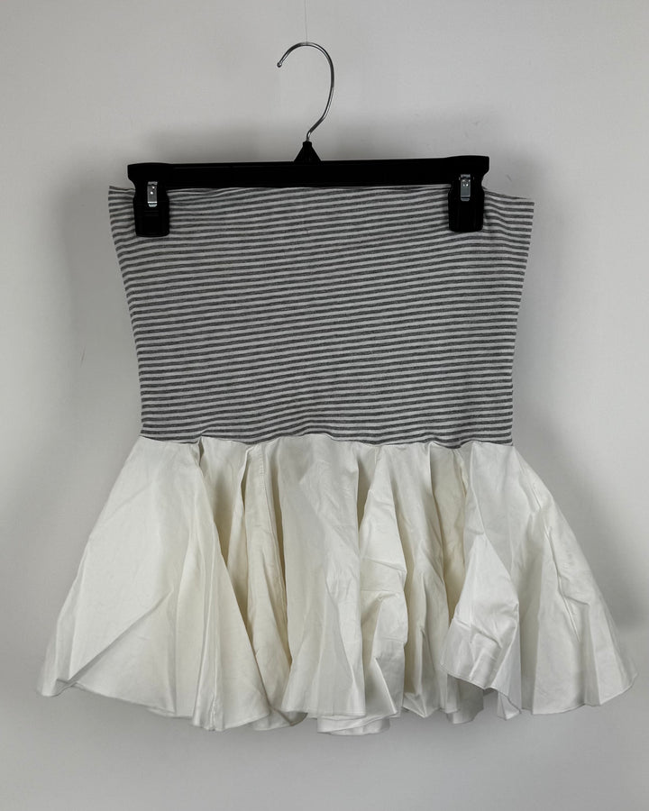 Belle Grey and White Top - Size 6