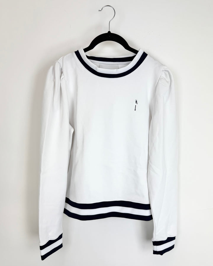 White Long Sleeve Pull Over - Size 4/6
