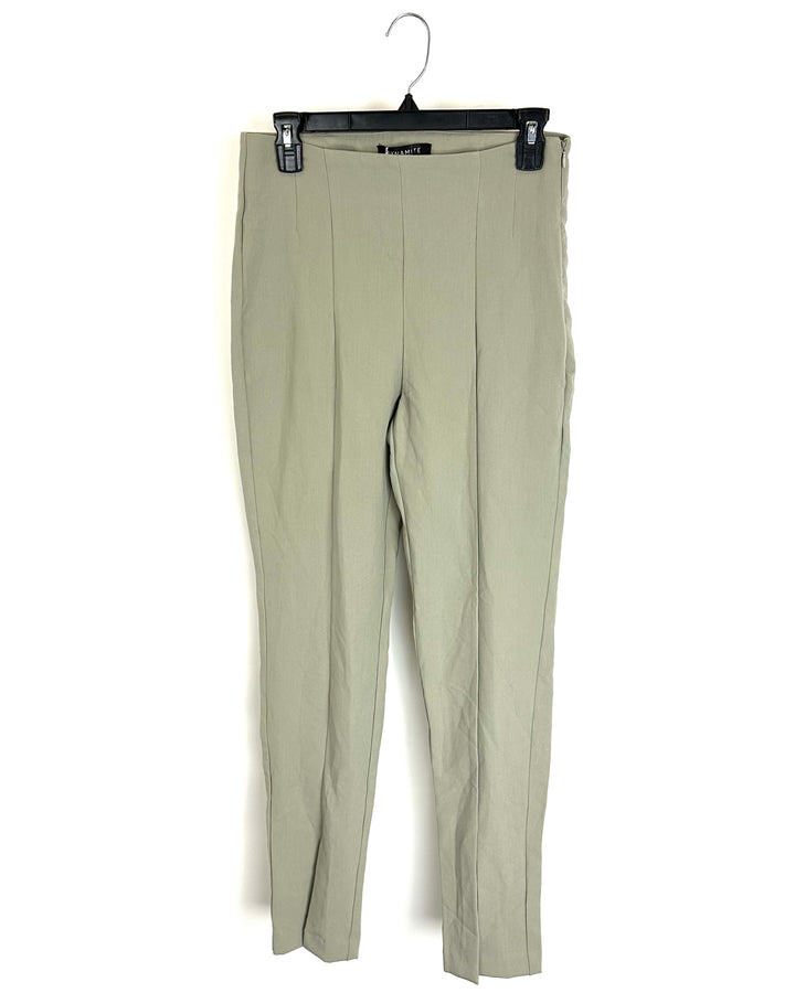 Dynamite Grey Pants - Size 6
