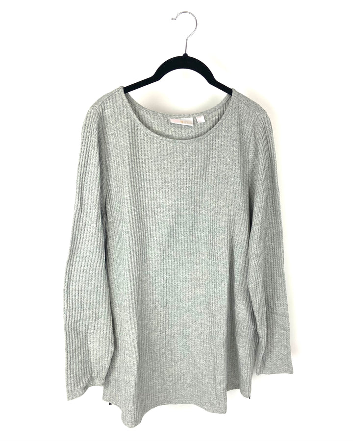 Gray Zipper Long Sleeve Top - Large/Extra Large
