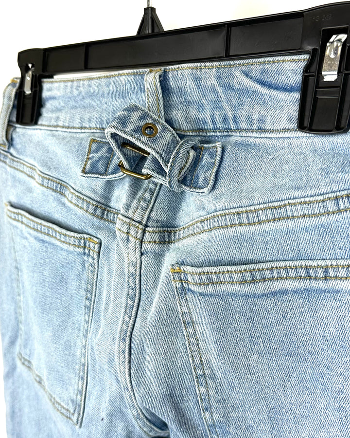 TT Jeans Light Wash Straight Leg Jeans - Size 25