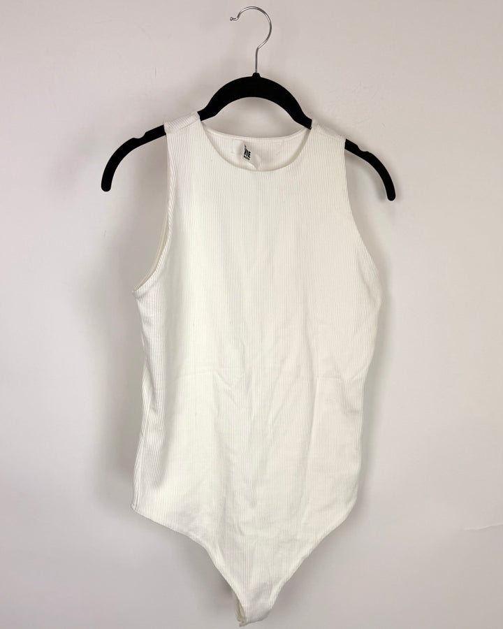 White Ribbed Bodysuit - Size 4/6