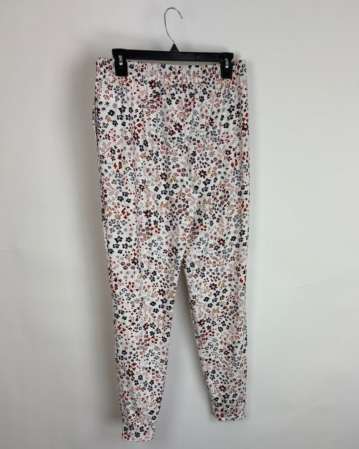 White Flower Patterned Pajama Pants- Size 4/6