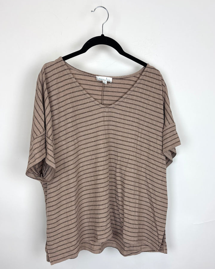 Striped Beige T-Shirt - Size 4/6