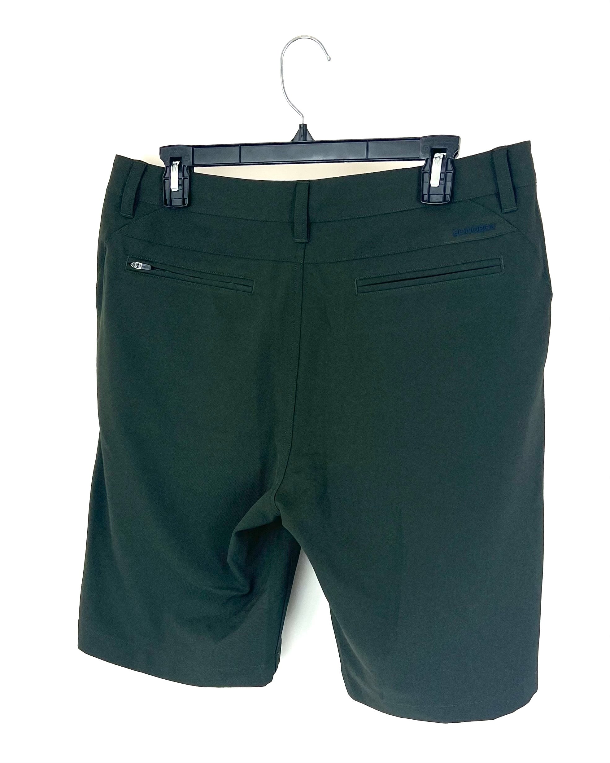 MENS Dark Olive Green Golf Shorts Size 32 waist 8 and 10 Inseam