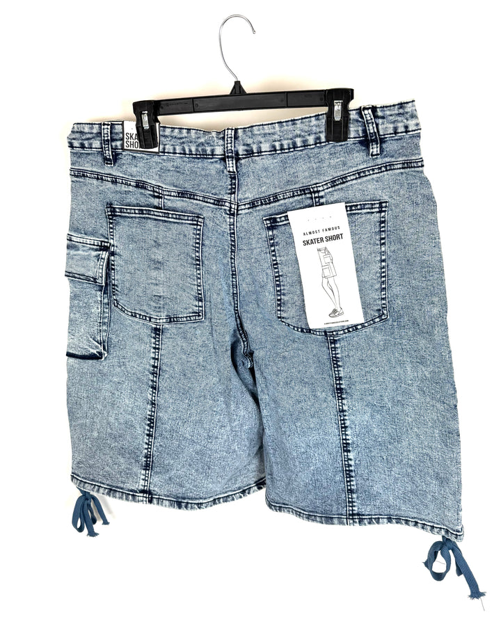 Blue Acid Wash Denim Cargo Shorts - Size 18