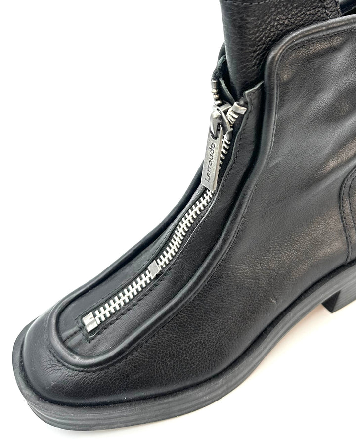 Black Structured Zipper Boots - Size 8