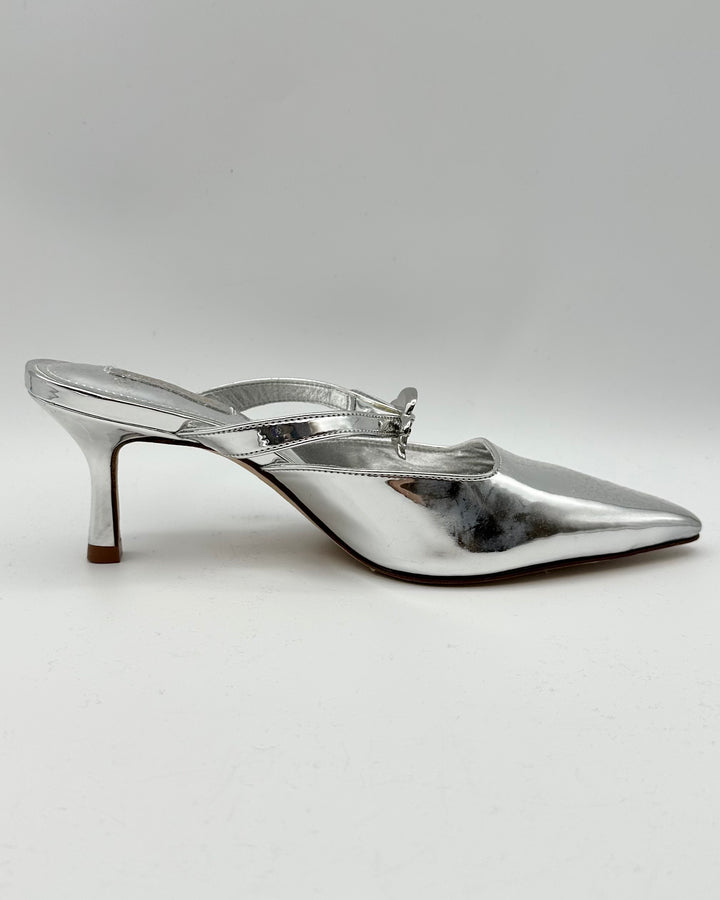 Silver Patent Leather Pointed Toe Kitten Heel - Size 6