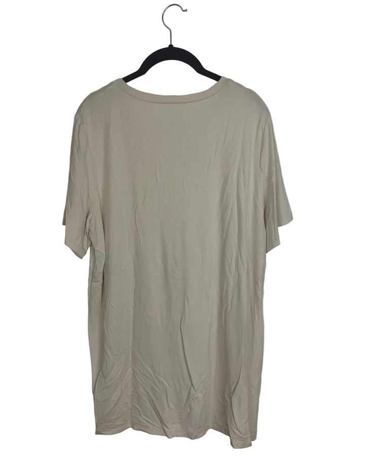 Cream Graphic T-Shirt - Size 4/6