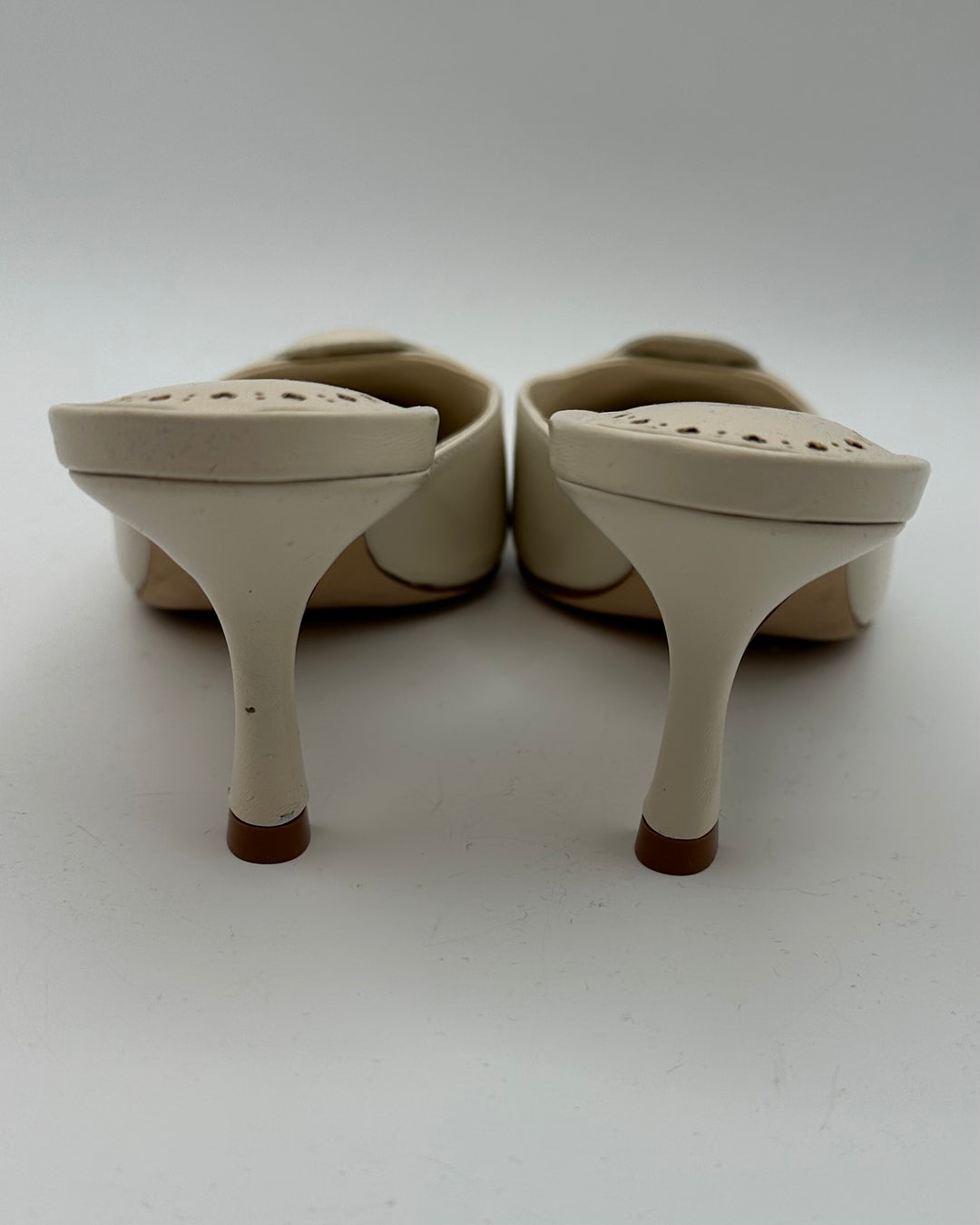 Ivory Embossed Flower Kitten Heel - Size 11