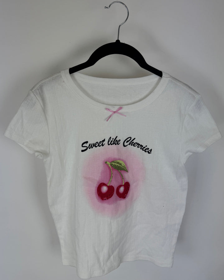 White Fitted Pointelle T-Shirt With Cherry Design - Size 4/6