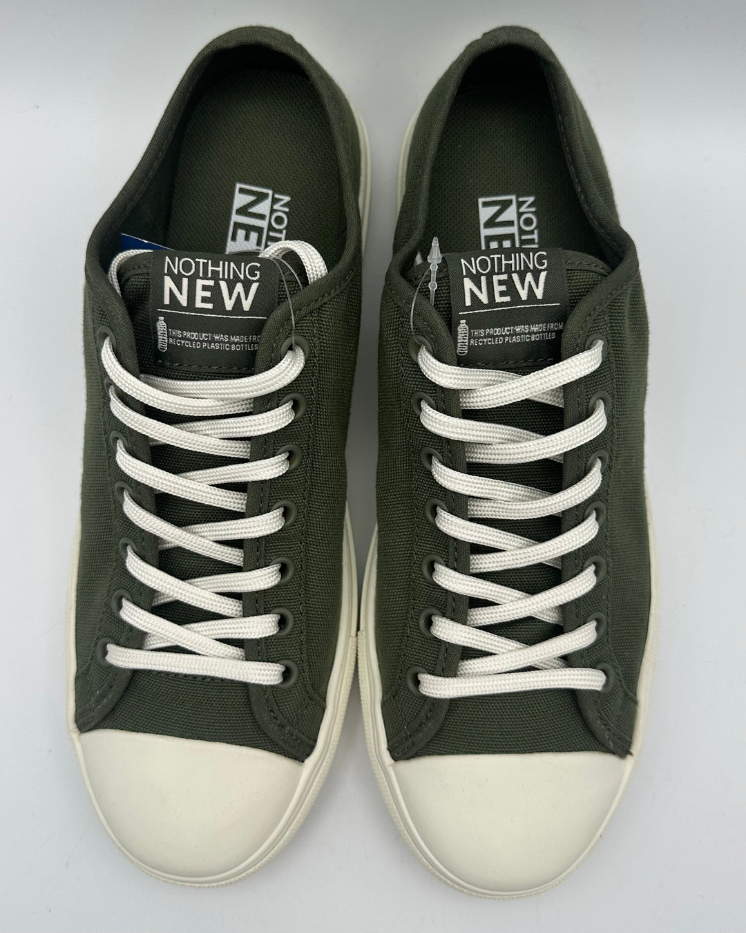 Green Canvas Sneaker - Size 7.5
