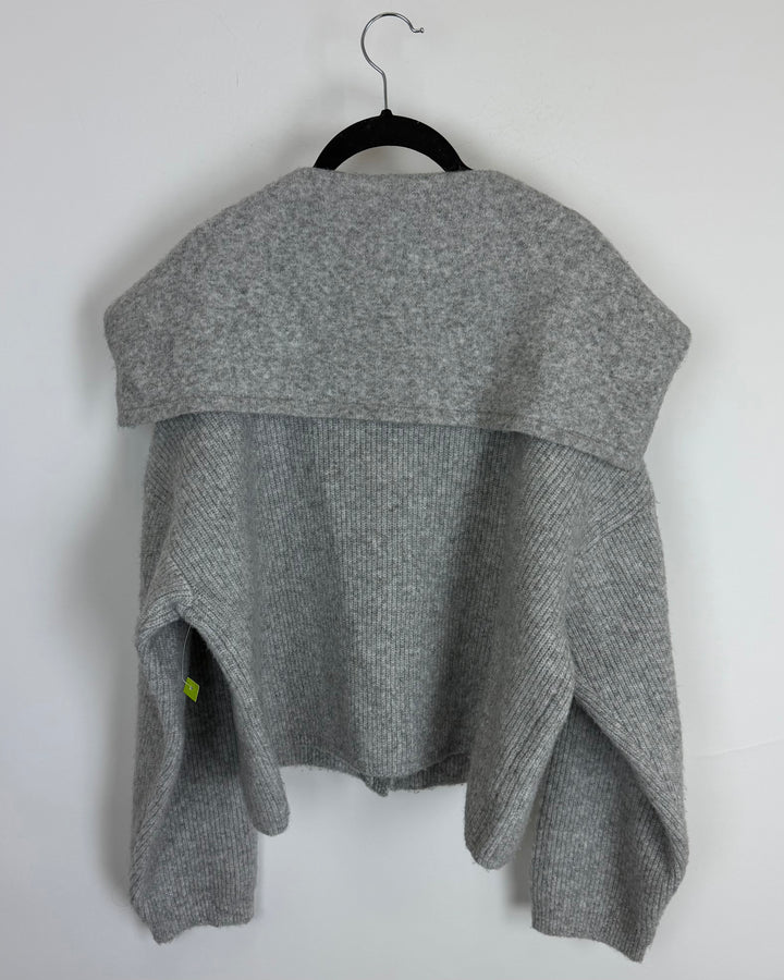Gray Cropped Knit Sweater - Size 6/8