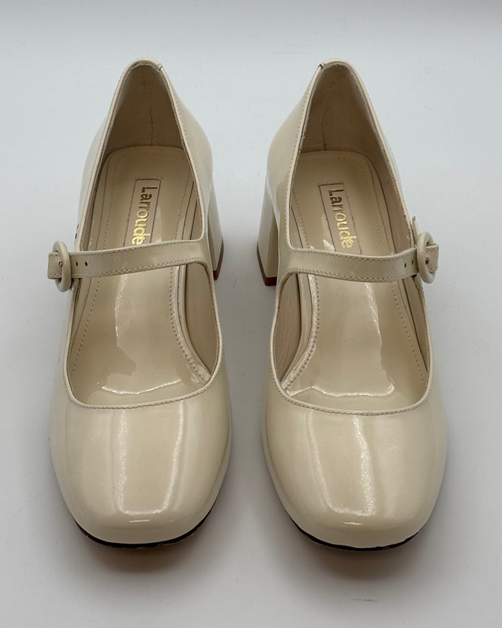 Cream Patent Leather Low Pump - Size 6