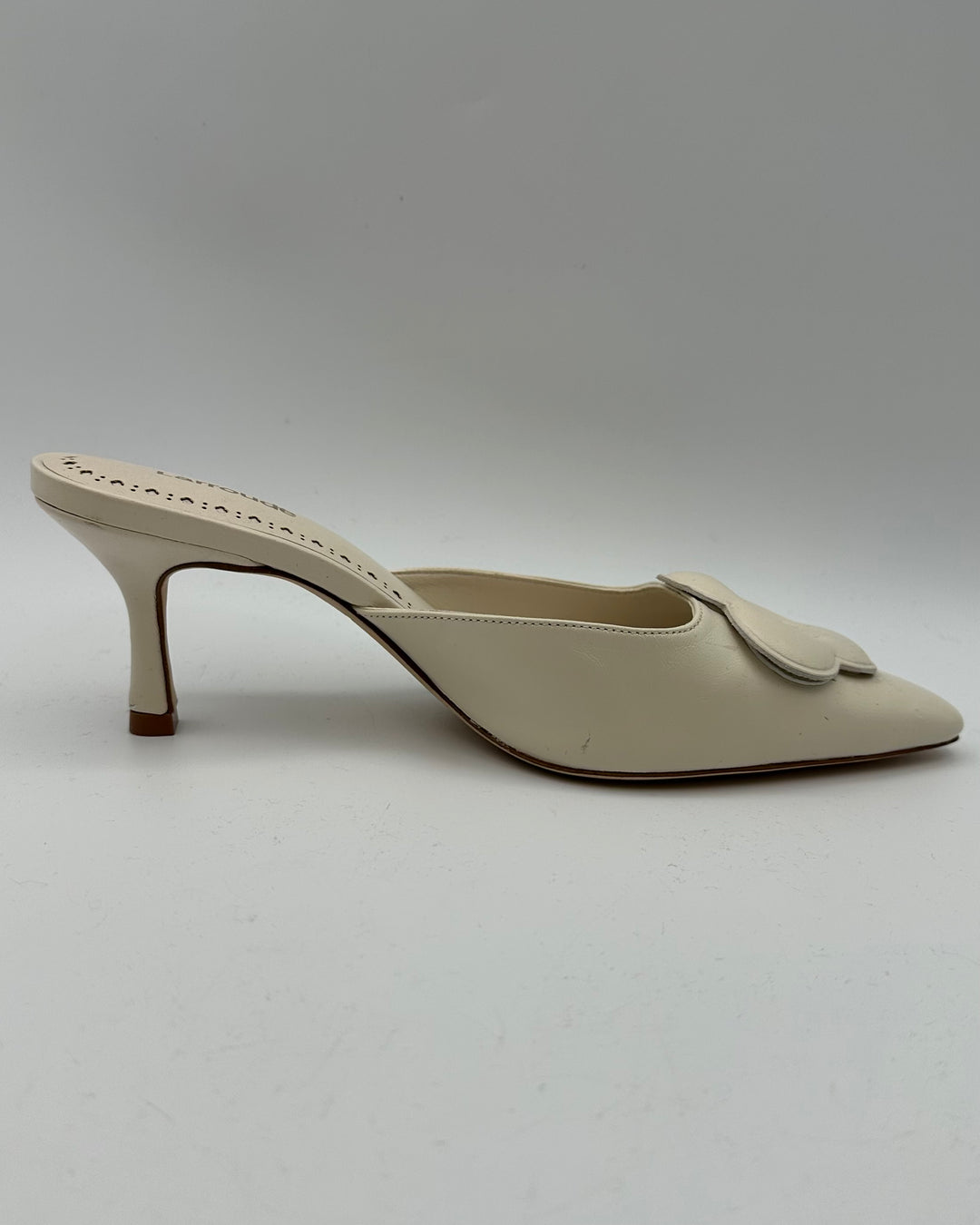 Ivory Embossed Flower Kitten Heel - Size 11