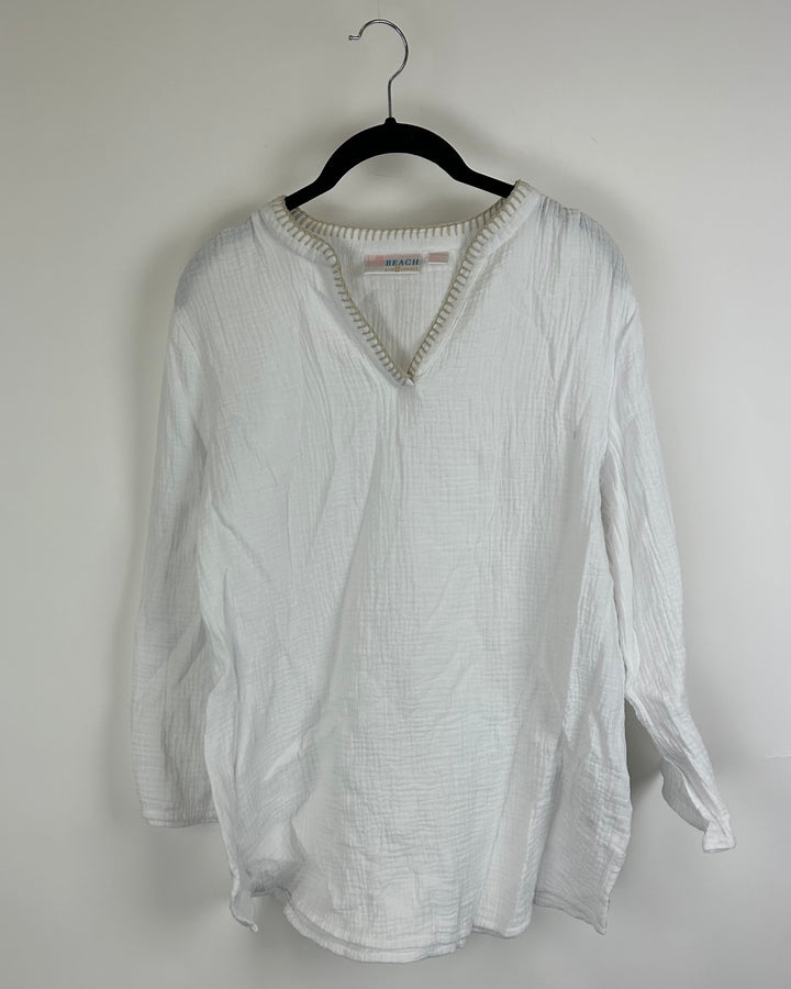 White Long Sleeve Top With Detailed Neckline - Size 6/8