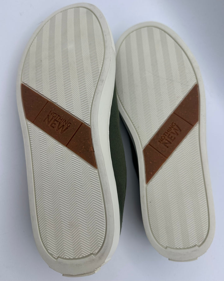 Green Canvas Sneaker - Size 7.5