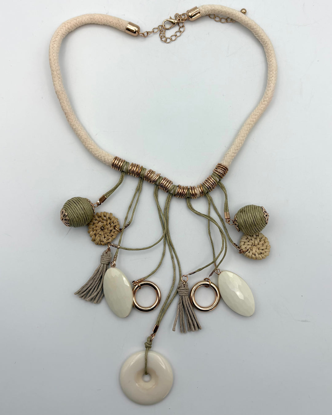 Yarn-Like Decorative Necklace