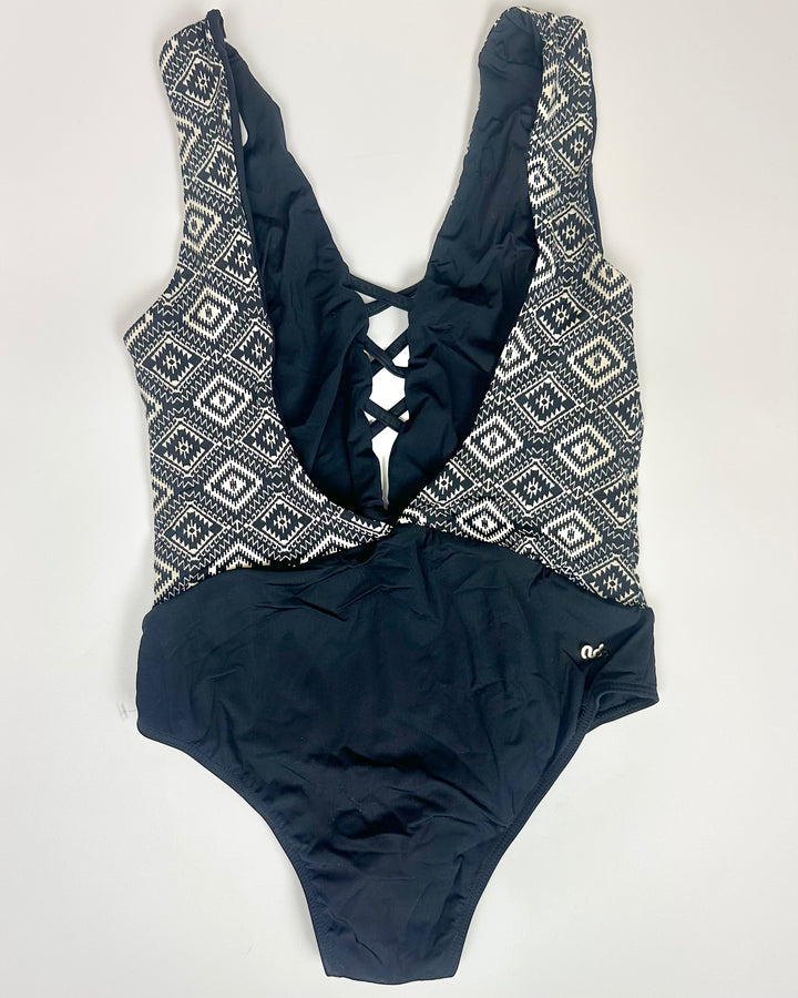 Black Abstract Crisscross One Piece - Size 2/4