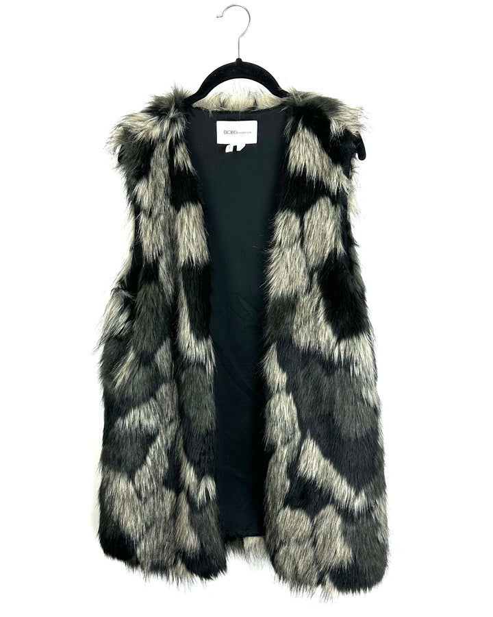 BCBGeneration Black And Beige Faux Fur Vest - Small