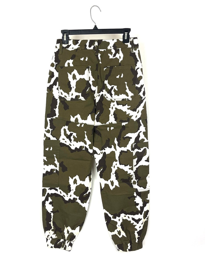 Camo Cargo Joggers - Size 2/4