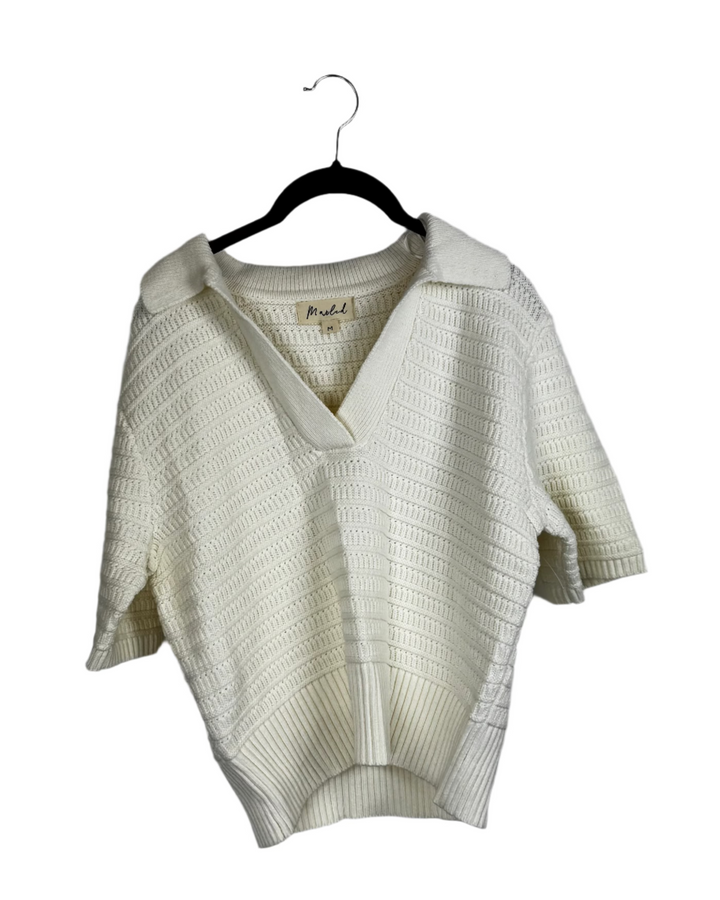 Cream Knit V-Neck Short Sleeve Sweater - Medium