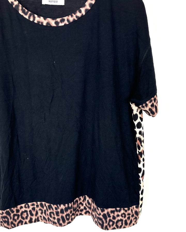 Black and Leopard Trim Lounge Shirt - Small