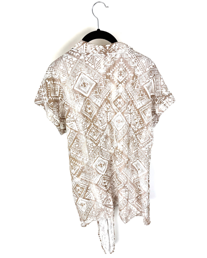 Tan Abstract Print Top - Size 6/8
