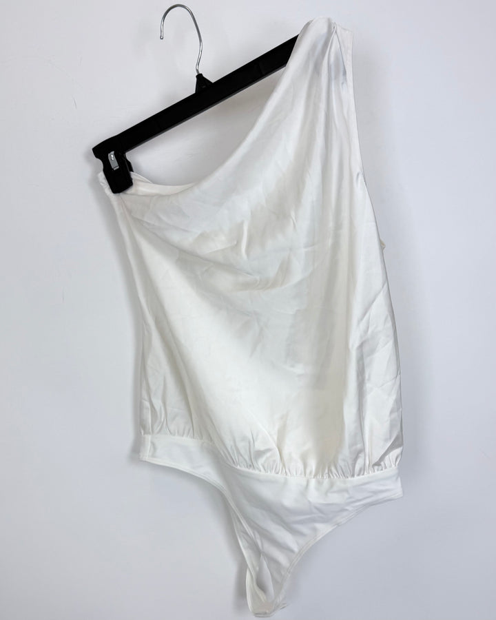 Pearl White One-Shoulder Bodysuit - Size 2/4