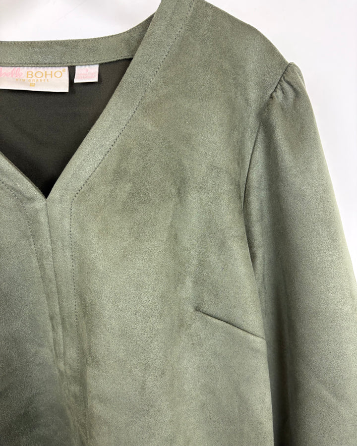 Green Textured Statement Sleeve Top - Size 6/8