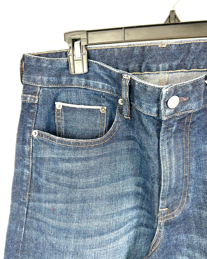 Mens Straight Leg Athletic Blue Jeans - Size 32