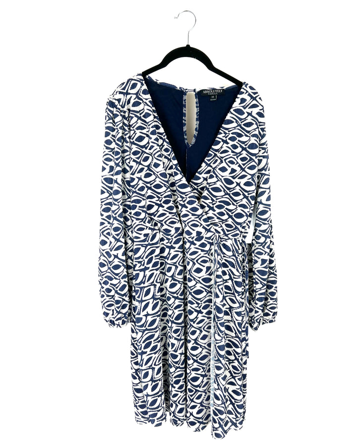 Blue And White Abstract Plisse Dress - Medium