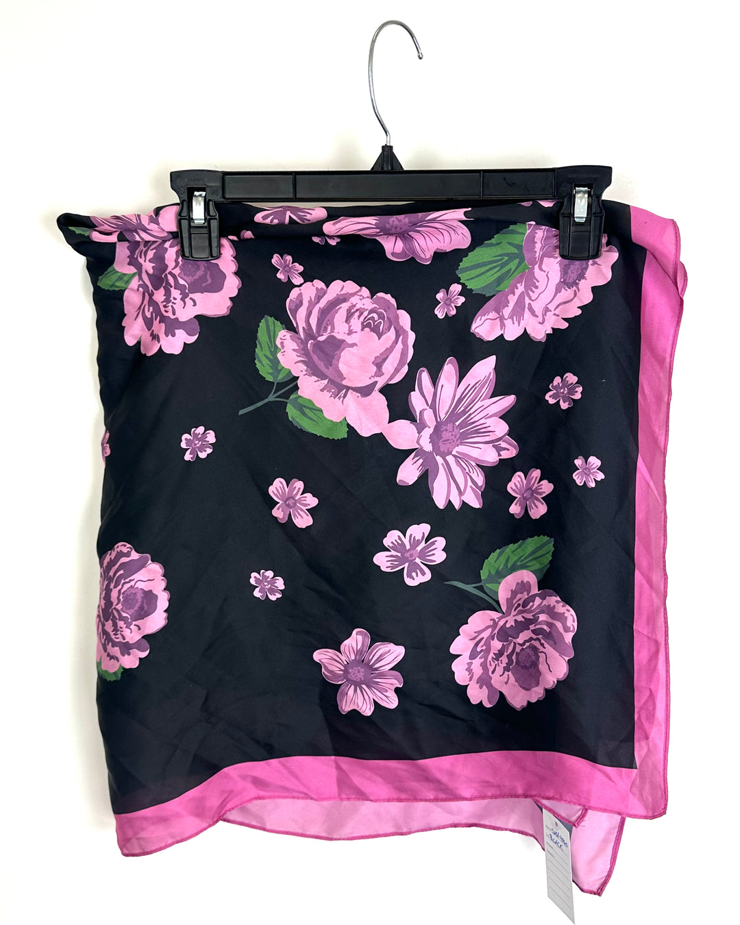 Black and Pink Rose Pattern Scarf