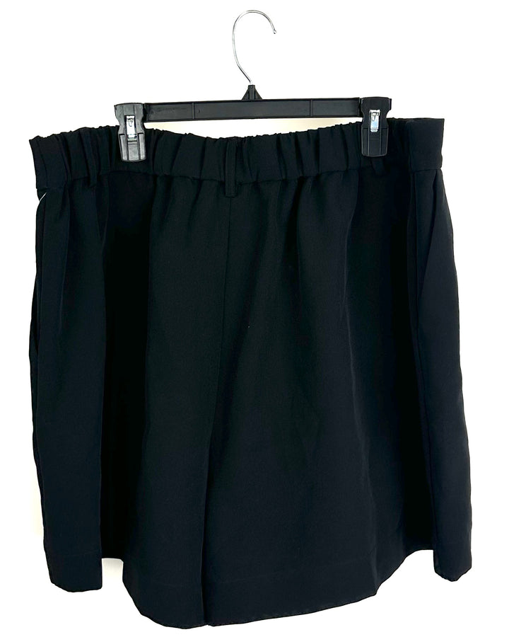 Black Trouser Shorts - Size 2X