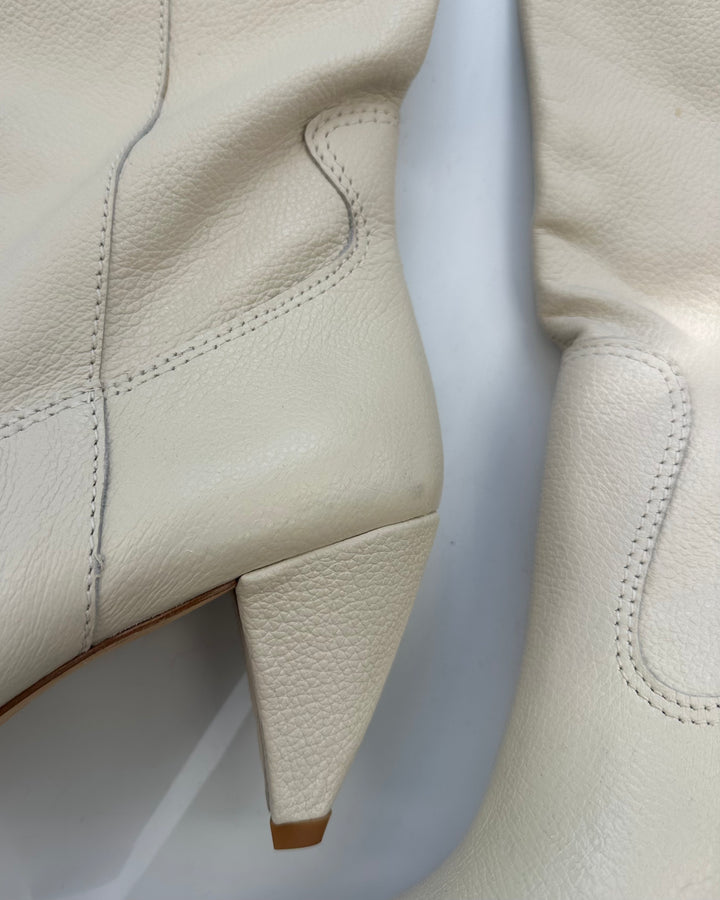 Cream Leather Pointed Toe Boot - Size 11