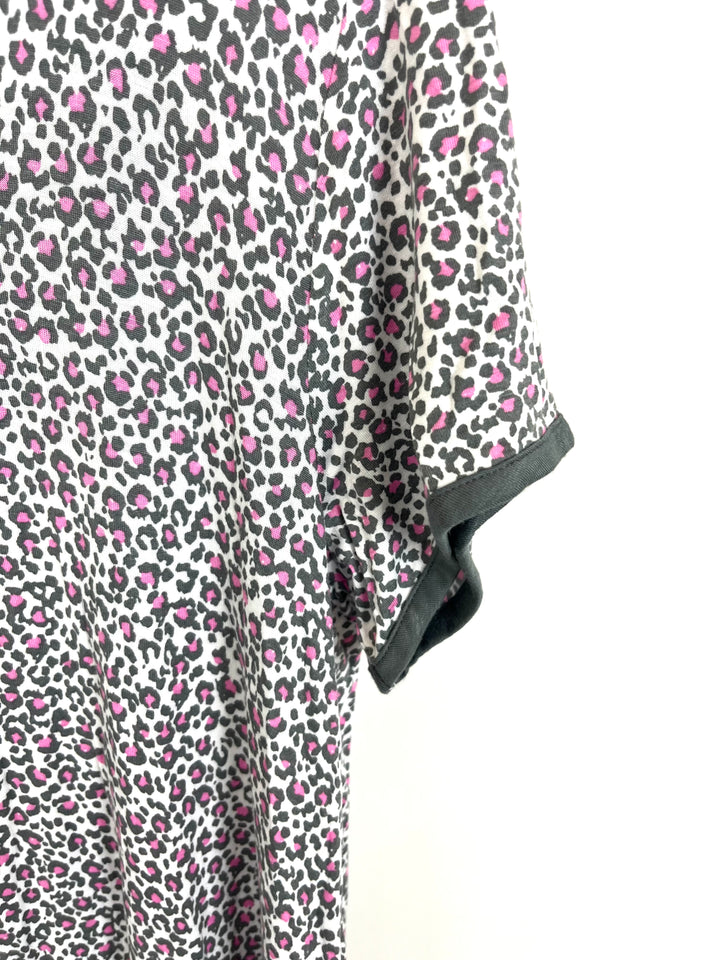 Pink and Grey Cheetah Print Nightgown- 4/6