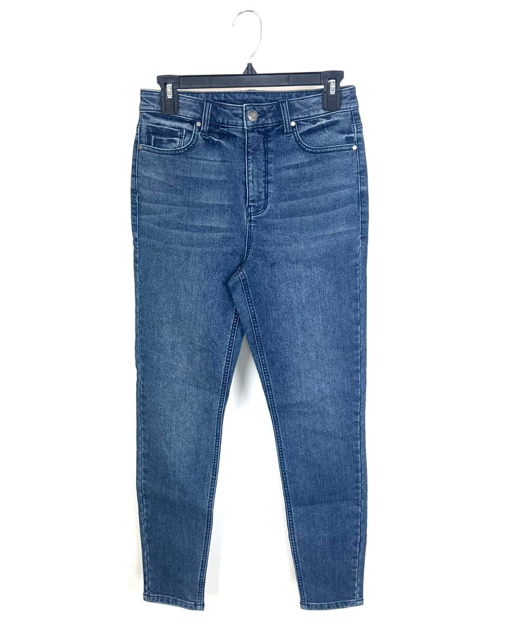 Medium Wash Stretchy Skinny Jeans - Size 2/4