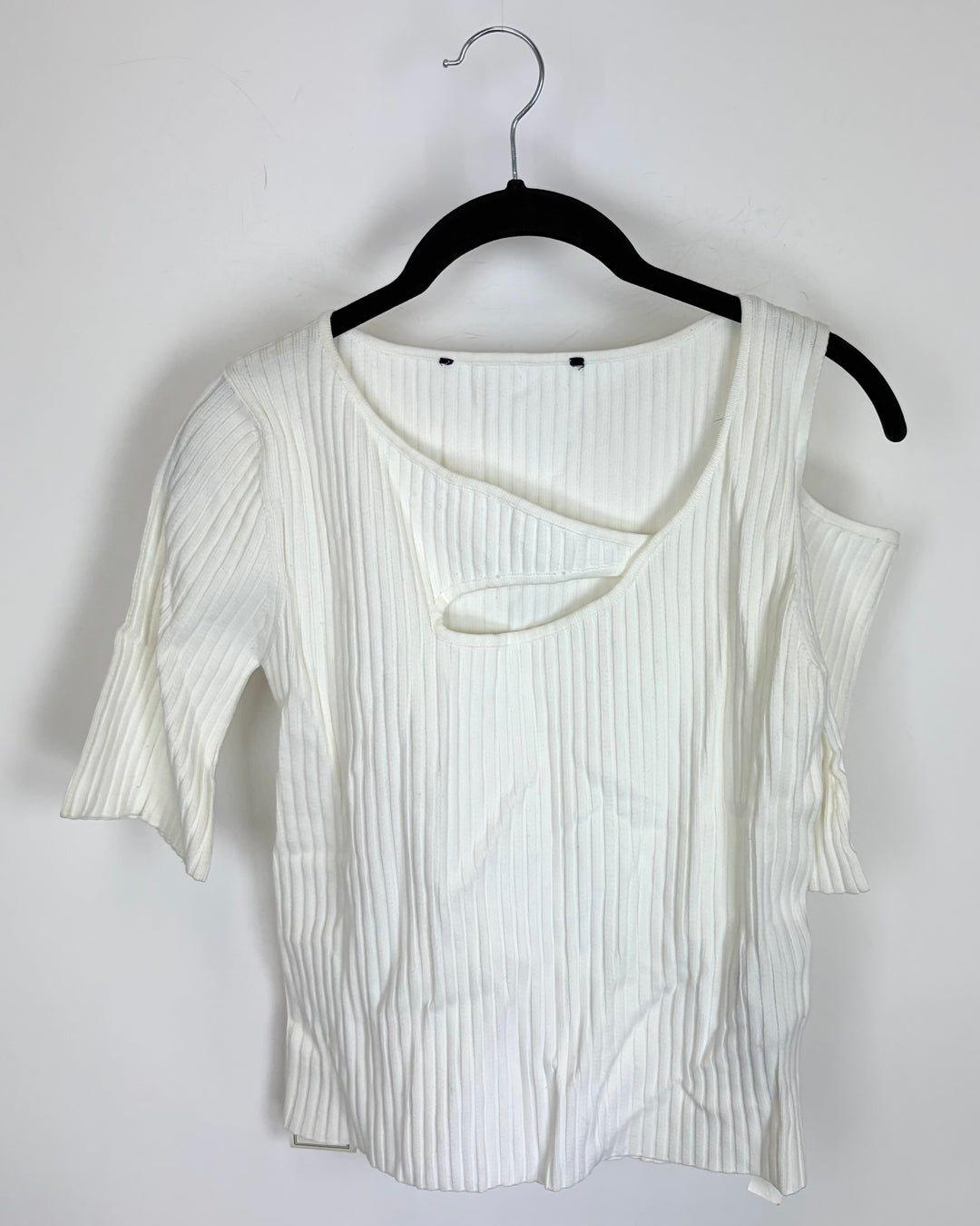 White Cut Out Ribbed Tee Shirt - Size 4/6
