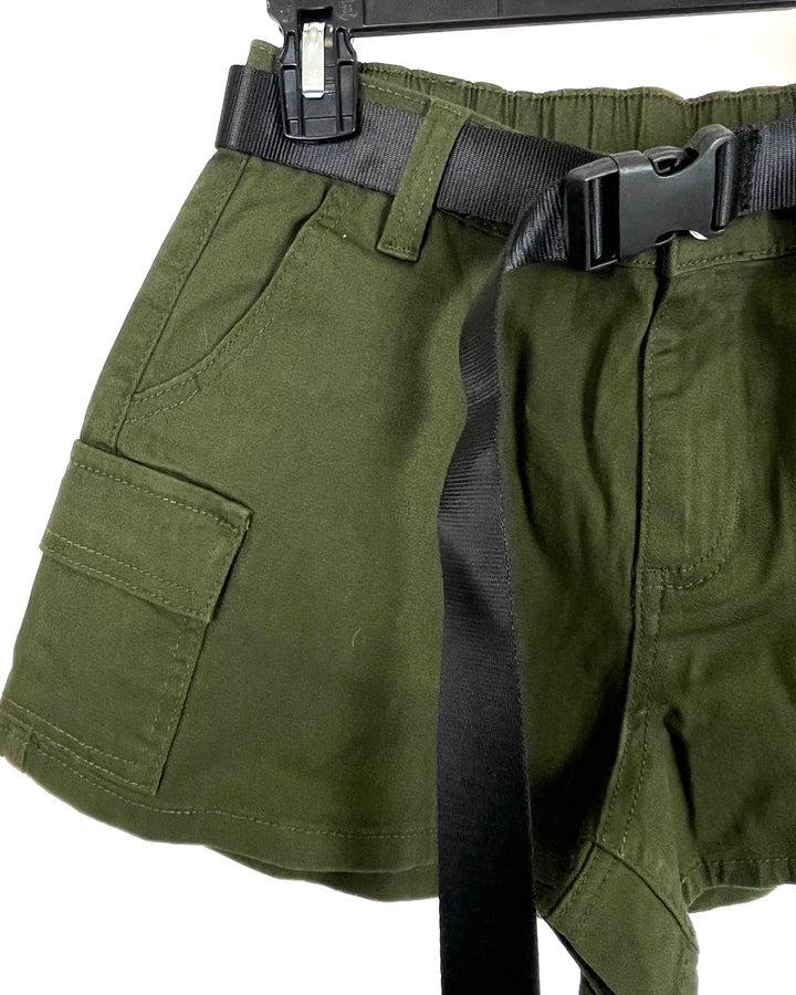 Dark Green Cargo Shorts With Buckle Belt - Size 4/6