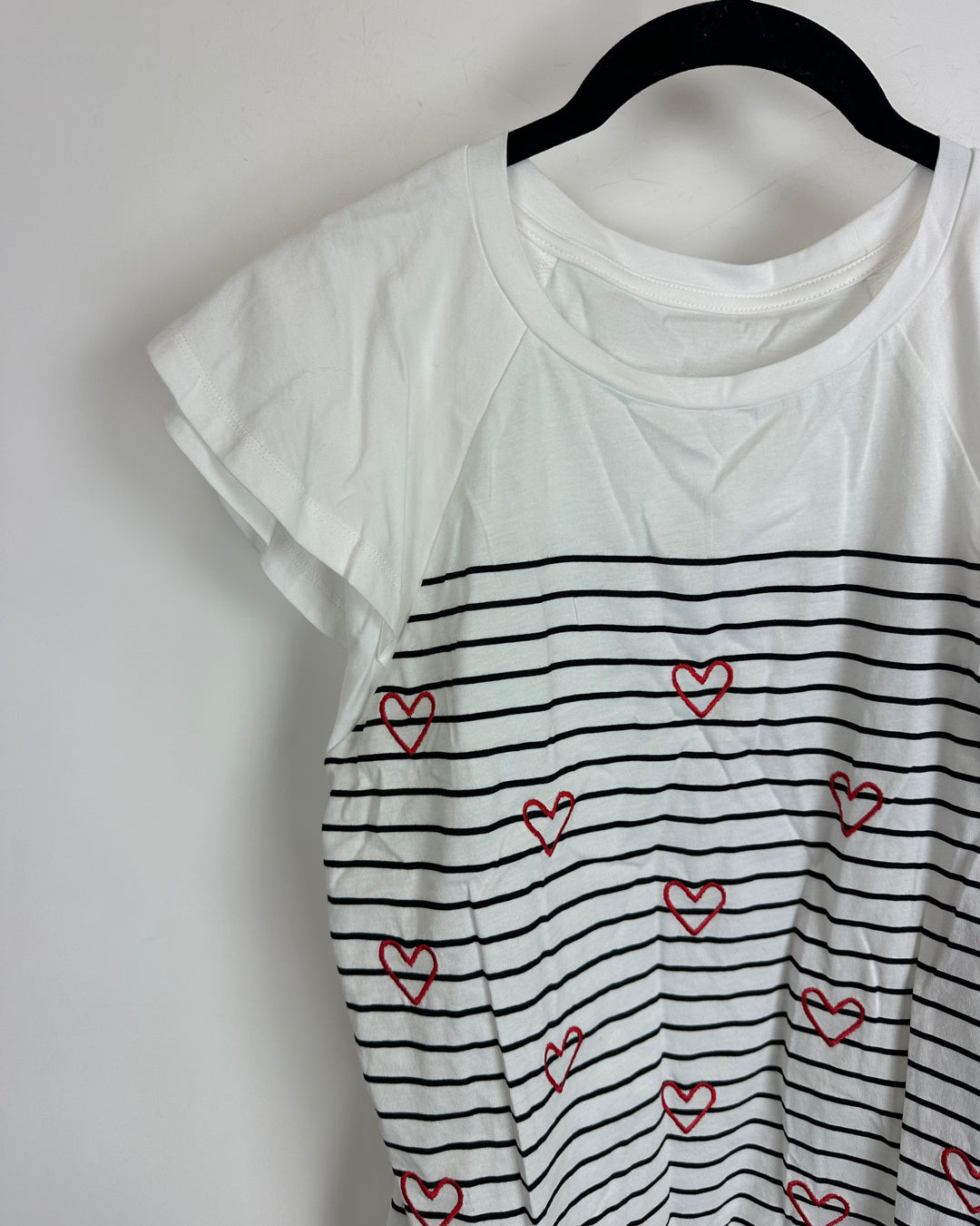 White and Black Striped Heart Top - Size 4/6
