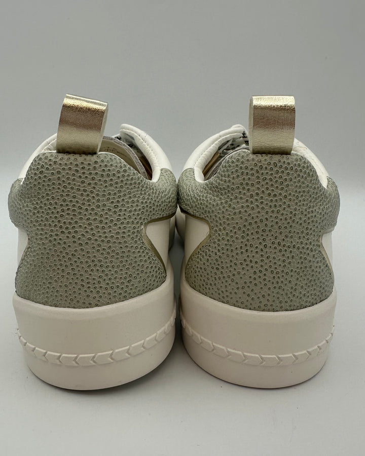 White Sneakers - Size 8.5