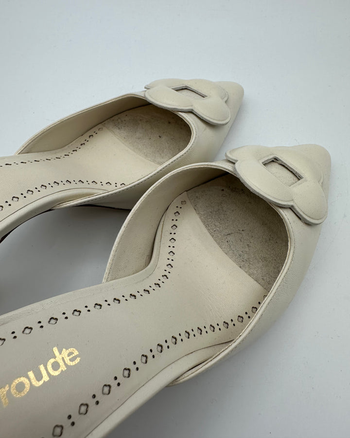 Ivory Embossed Flower Kitten Heel - Size 11