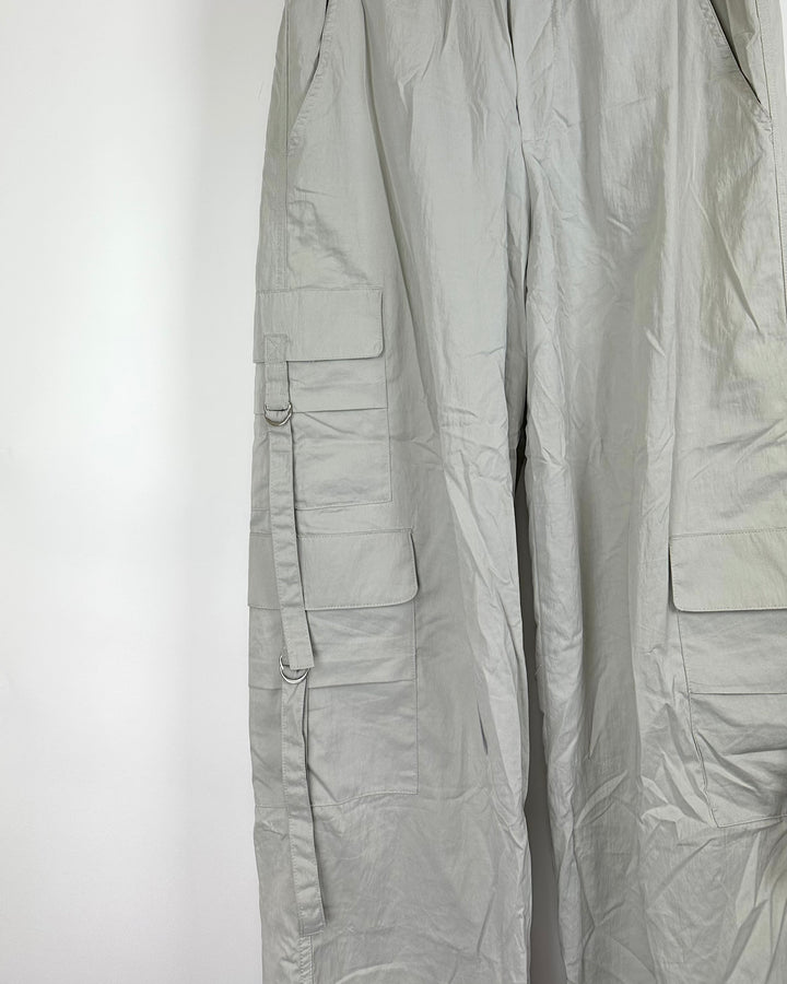 Zara Beige Cargo Pants - Small