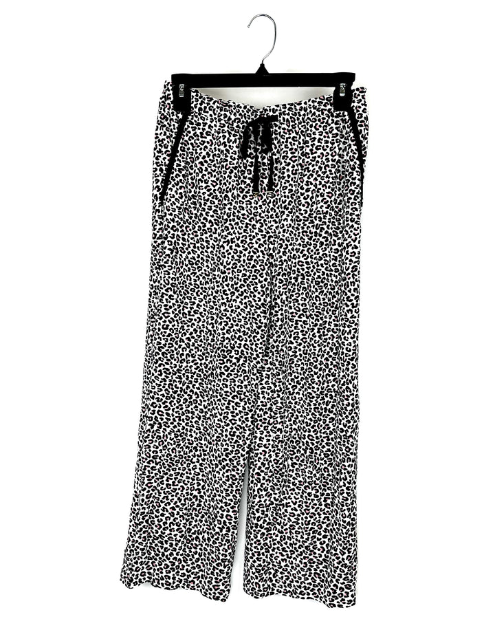 White and Pink Cheetah Print Cropped Sleepwear Pants - Small