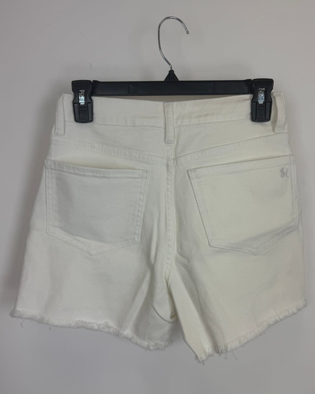 White frayed denim shorts - Size 4