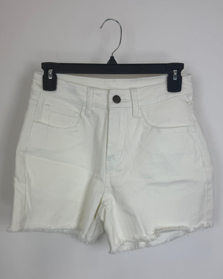 White frayed denim shorts - Size 4