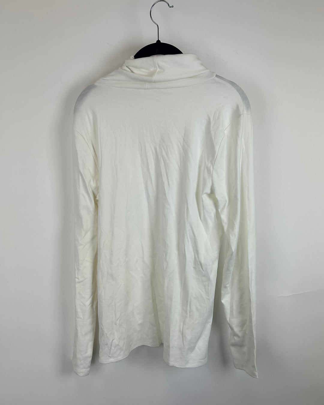 White Turtleneck Long Sleeve Shirt - Size 6/8